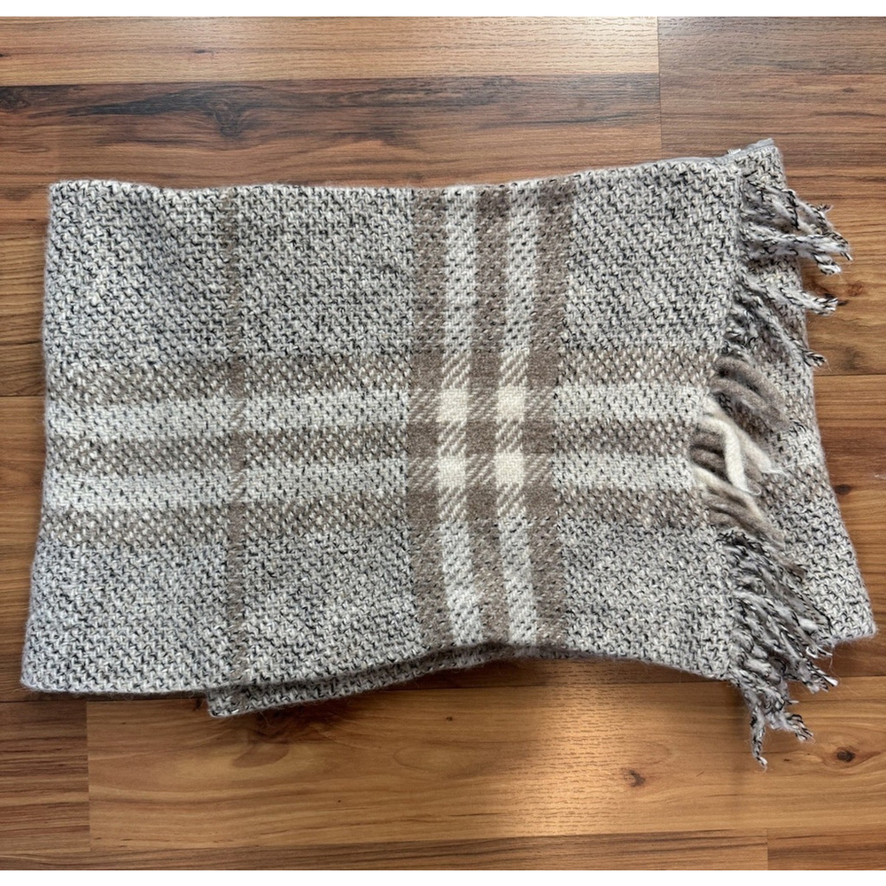 VTG Burberry London Wool Wrap Mini Skirt Y2K Plaid Fringe Quiet Luxury Preppy - Picture 1 of 11